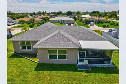 133 SE 19th St, Cape Coral, FL 33990 - Photo 3