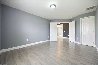 1030 NE 2nd Pl, Cape Coral, FL 33909 - Photo 25