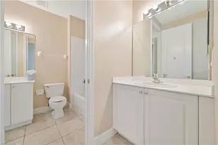 6051 Jonathans Bay Cir, Fort Myers, FL 33908 - Photo 23