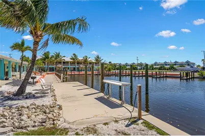 2904-2938 Sanibel Blvd #1-20, Saint James City, FL 33956 - Photo 17