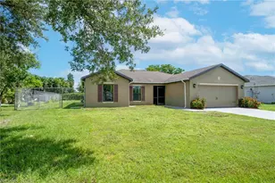 1005 SW 6th Pl, Cape Coral, FL 33991 - Photo 3