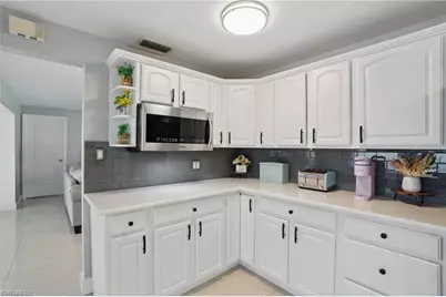 2941 SE 10th Pl, Cape Coral, FL 33904 - Photo 5