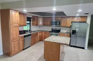 309 Tarpon Dr, Cape Coral, FL 33904 - Photo 3