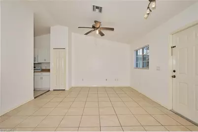 3825 Hollycrest St, Fort Myers, FL 33905 - Photo 7