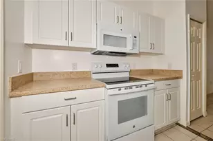 3825 Hollycrest St, Fort Myers, FL 33905 - Photo 21