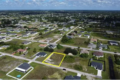 2806 24th St SW, Lehigh Acres, FL 33976 - Photo 5