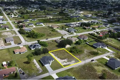 2806 24th St SW, Lehigh Acres, FL 33976 - Photo 3