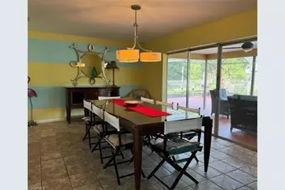 313 SE 16th Pl, Cape Coral, FL 33990 - Photo 5