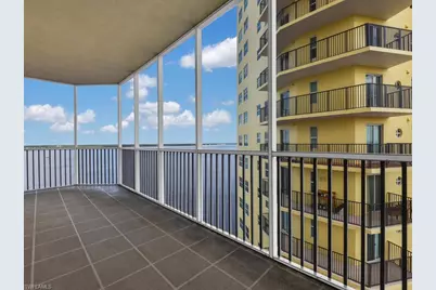 2745 1st St #1006, Fort Myers, FL 33916 - Photo 3