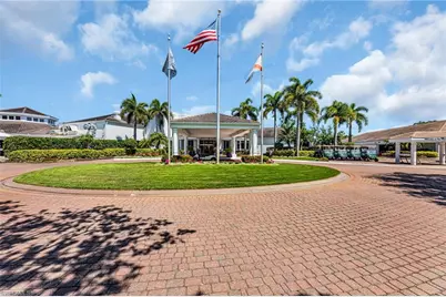 12211 Eagle Pointe Cir, Fort Myers, FL 33913 - Photo 31