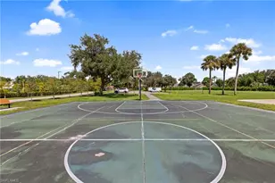 12211 Eagle Pointe Cir, Fort Myers, FL 33913 - Photo 41