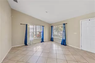 12211 Eagle Pointe Cir, Fort Myers, FL 33913 - Photo 5