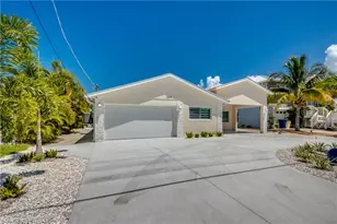 107 Albatross St, Fort Myers Beach, FL 33931 - Photo 1