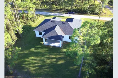 1147 Jean St E, Lehigh Acres, FL 33974 - Photo 3