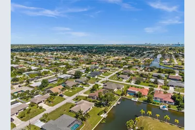 1922 SE 5th St, Cape Coral, FL 33990 - Photo 49