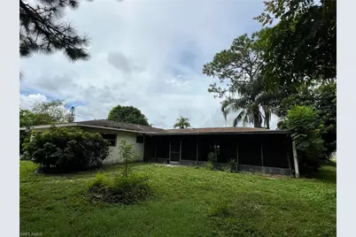 302 Greenwood Ave, Lehigh Acres, FL 33936 - Photo 15