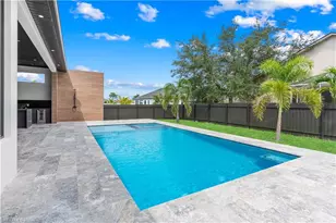 105 SW 33rd Pl, Cape Coral, FL 33991 - Photo 17