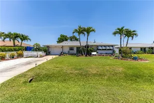 1313 Shelby Pkwy, Cape Coral, FL 33904 - Photo 11