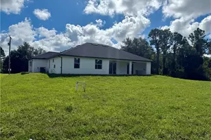 609 McKinley Ave, Lehigh Acres, FL 33972 - Photo 5