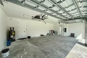 609 McKinley Ave, Lehigh Acres, FL 33972 - Photo 9