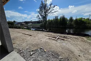 2514 SW 17th Ave, Cape Coral, FL 33914 - Photo 9