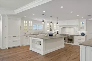 2549 W Gulf Dr, Sanibel, FL 33957 - Photo 9