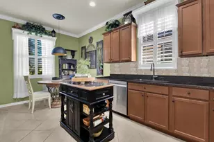 3723 Treasure Cove Cir, Naples, FL 34114 - Photo 7