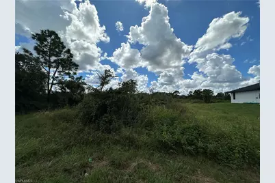 2905 55th St W, Lehigh Acres, FL 33971 - Photo 3