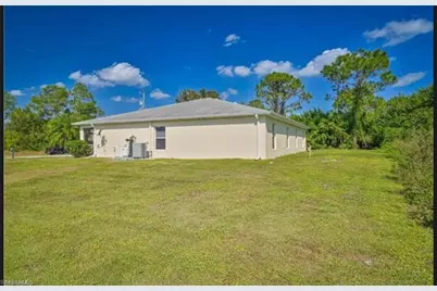 465-467 Lillon Ave S, Lehigh Acres, FL 33974 - Photo 3