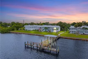 3225 E Riverside Dr, Fort Myers, FL 33916 - Photo 43