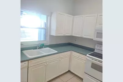 3315 SW 8th Ct, Cape Coral, FL 33914 - Photo 15