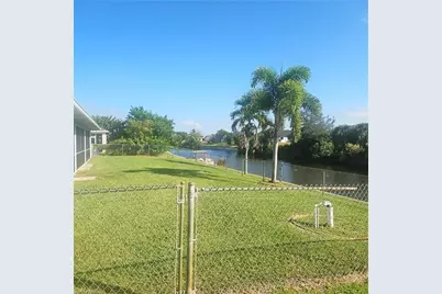 3315 SW 8th Ct, Cape Coral, FL 33914 - Photo 3