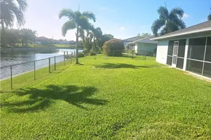 3315 SW 8th Ct, Cape Coral, FL 33914 - Photo 9