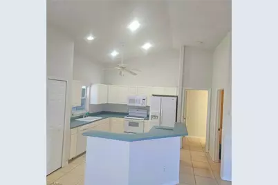 3315 SW 8th Ct, Cape Coral, FL 33914 - Photo 13