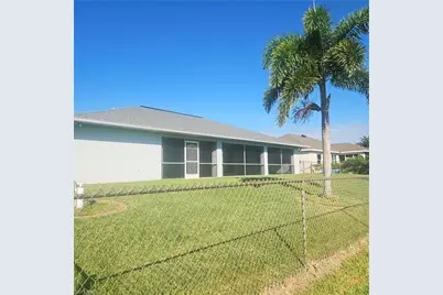 3315 SW 8th Ct, Cape Coral, FL 33914 - Photo 7
