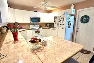 10635 Windsmont Ct, Lehigh Acres, FL 33936 - Photo 17