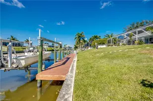 1024 SE 14th Terrace, Cape Coral, FL 33990 - Photo 37