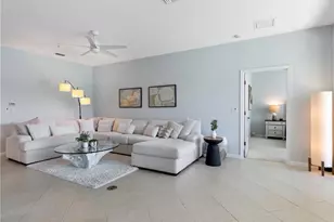 10260 Glastonbury Cir, Fort Myers, FL 33913 - Photo 9