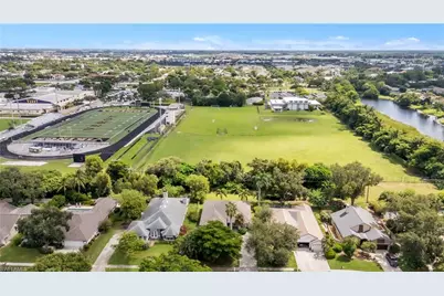 1580 Argyle Dr, Fort Myers, FL 33919 - Photo 11