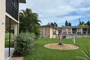 16881 Davis Rd, Fort Myers, FL 33908 - Photo 23