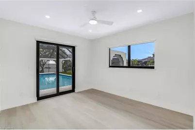 105 Sinclair St SE, Port Charlotte, FL 33952 - Photo 9