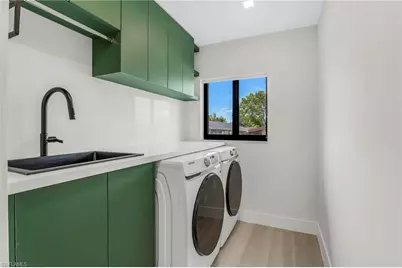 105 Sinclair St SE, Port Charlotte, FL 33952 - Photo 31