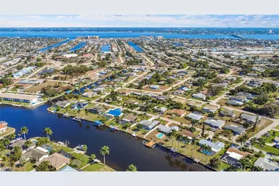 1221 SE 43rd Ter, Cape Coral, FL 33904 - Photo 47