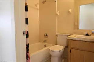 1733 NE 7th Pl, Cape Coral, FL 33909 - Photo 25