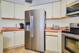 13331 Medinah Cir W, Fort Myers, FL 33907 - Photo 17