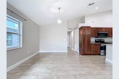 177 Village Cir #31, Labelle, FL 33935 - Photo 11