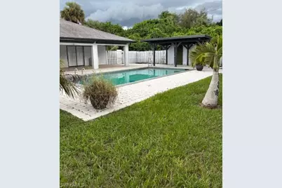 321 Greenwood Ave, Lehigh Acres, FL 33936 - Photo 13