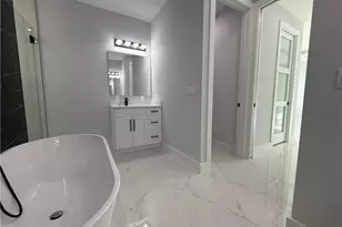 911 Asher St E, Lehigh Acres, FL 33974 - Photo 29