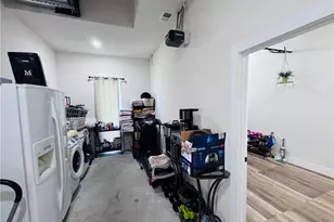 528 Jacaranda Pkwy E, Cape Coral, FL 33909 - Photo 47