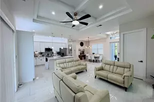 528 Jacaranda Pkwy E, Cape Coral, FL 33909 - Photo 21